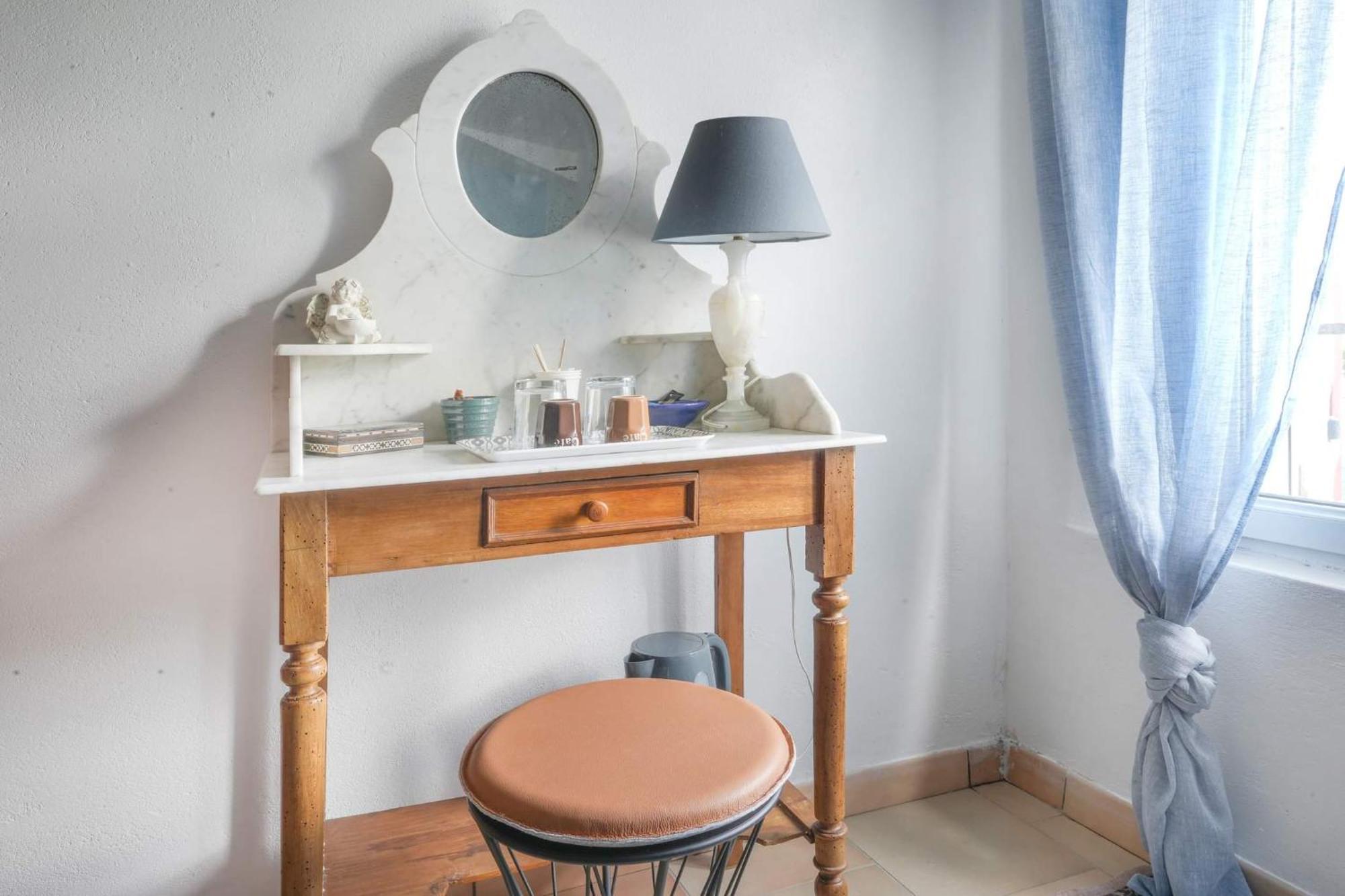 Clos des hérissons, chambre bleuet, piscine, jardin Lauris Exterior foto