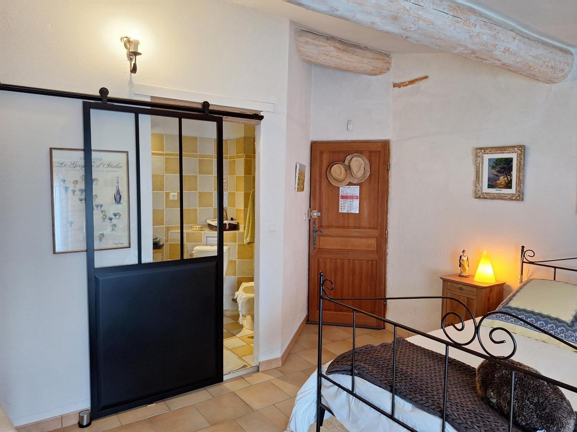 Clos des hérissons, chambre bleuet, piscine, jardin Lauris Exterior foto